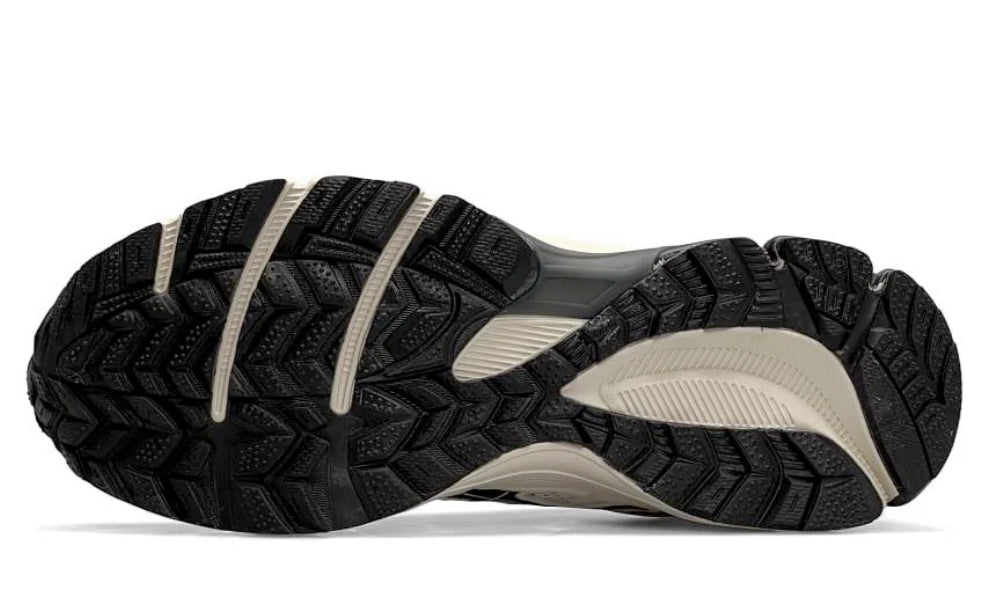 Asics Gel-Kahana 8 "Beige Black"