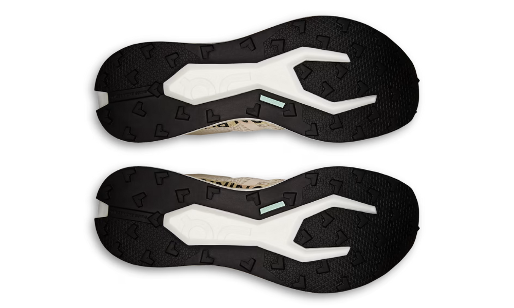 On Running Cloudultra Pro "Pearl | Lychee"