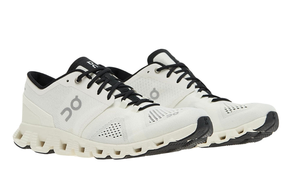 On Cloud X 'White/ Black'