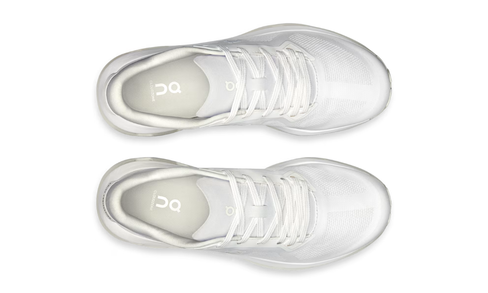 On Cloudzone 'Triple White'