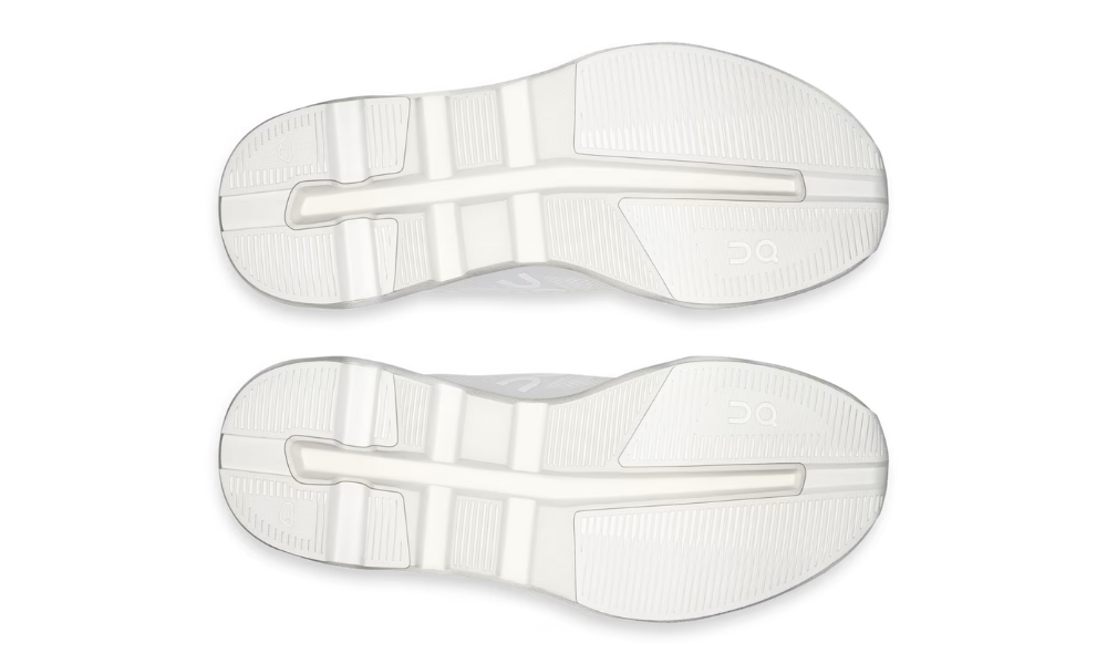 On Cloudzone 'Triple White'