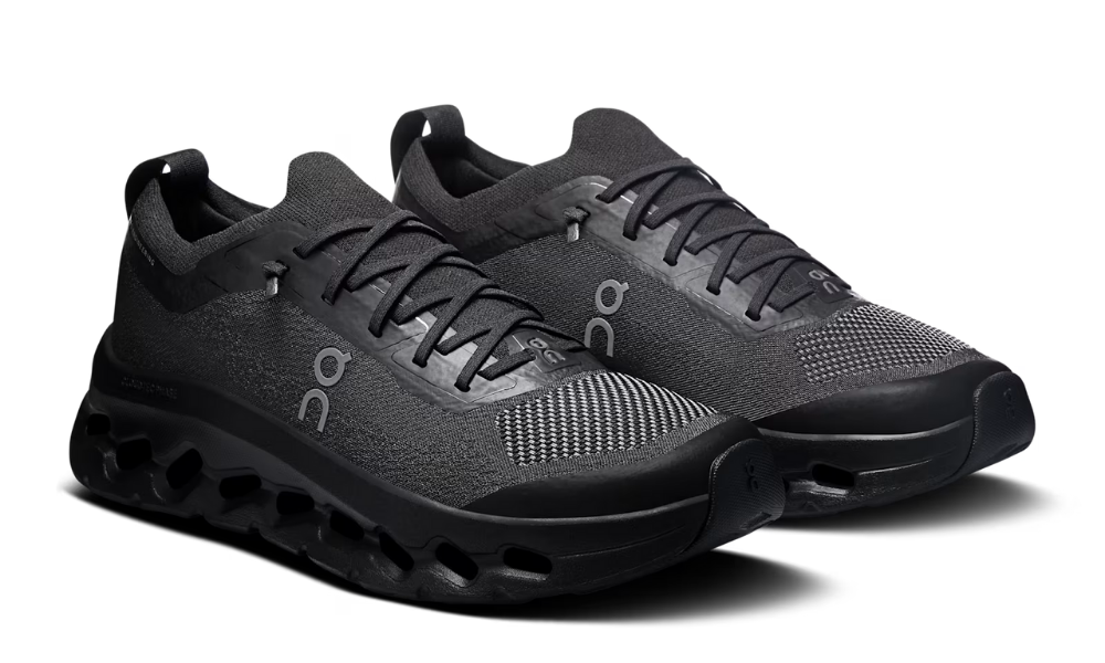 On Cloudtilt Moon "Black | Black"